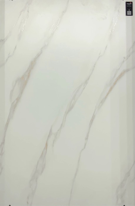 DOREX WHITE In a room