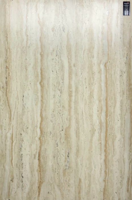 TRAVERTINO RITZY NATURAL In a room