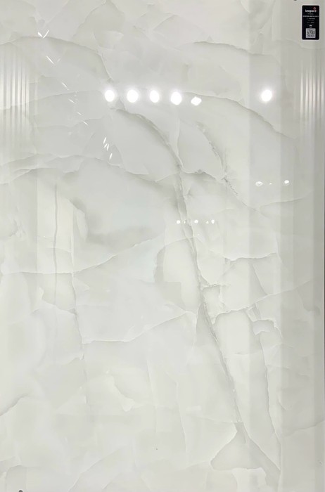 OYSTER ONYX GREY In a room