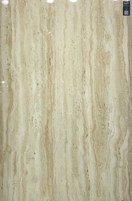 TRAVERTINO RITZY NATURAL In a room