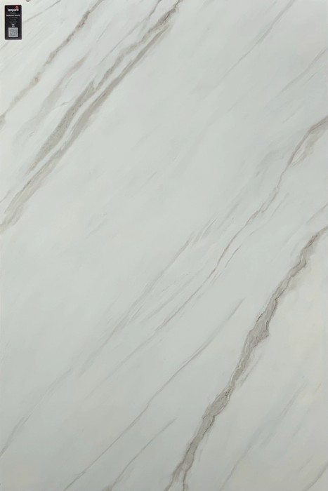 MERCURY WHITE In a room