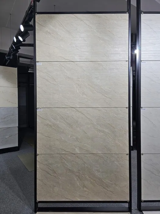 LINIAR_OVERA NATURAL DECORE In a room