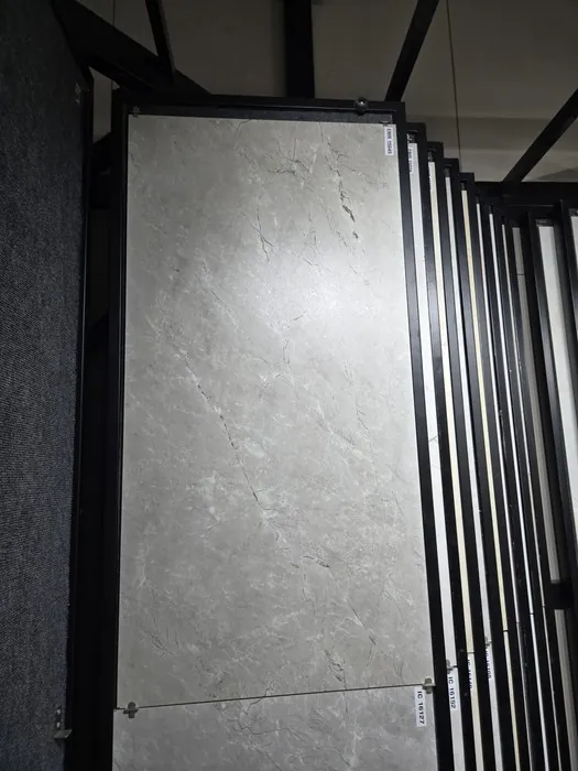 EMR 15045 In a room