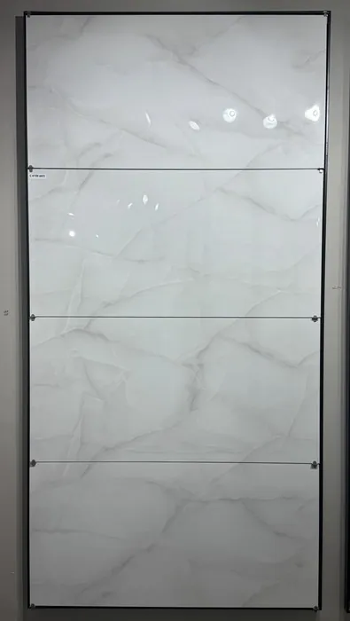 IC_AFYON WHITE In a room