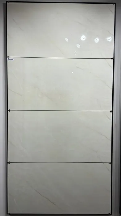 IC_MERCURY BEIGE In a room