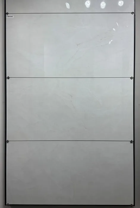 IC_OMINI BIANCO In a room