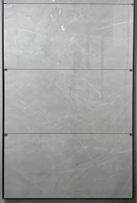 IC_OMINI GREY In a room