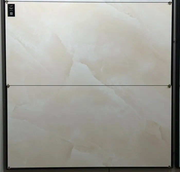 DG_FENIX BEIGE In a room