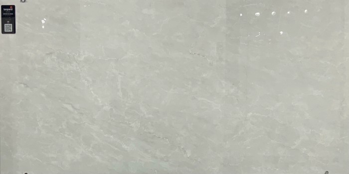 ORION BLANCO In a room