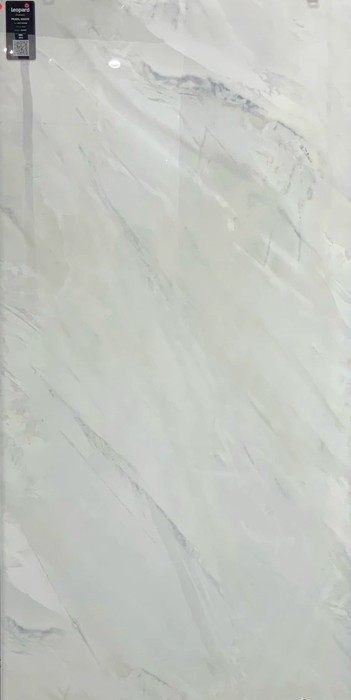 PEARL WHITE In a room